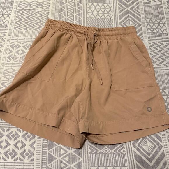 Mondetta Outdoor Project Tan Comfort Hiking Shorts - Women Medium - Picture 1 of 4